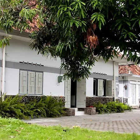 Hotel Ndalem Mantrigawen